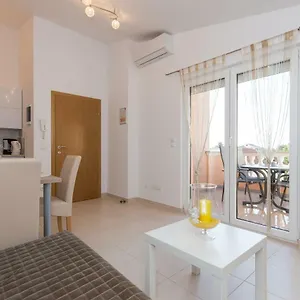 villa-janja.primorje-gorskikotar.com/